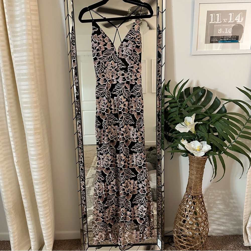 BALTIC BORN | Sequin Floral Dress